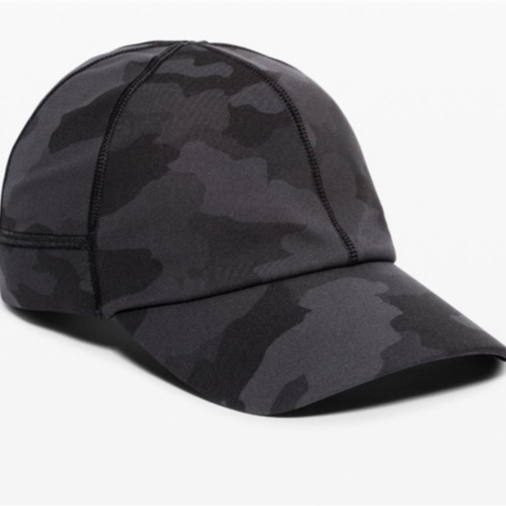 LuLuLemon license to train surround stretch hat S/M